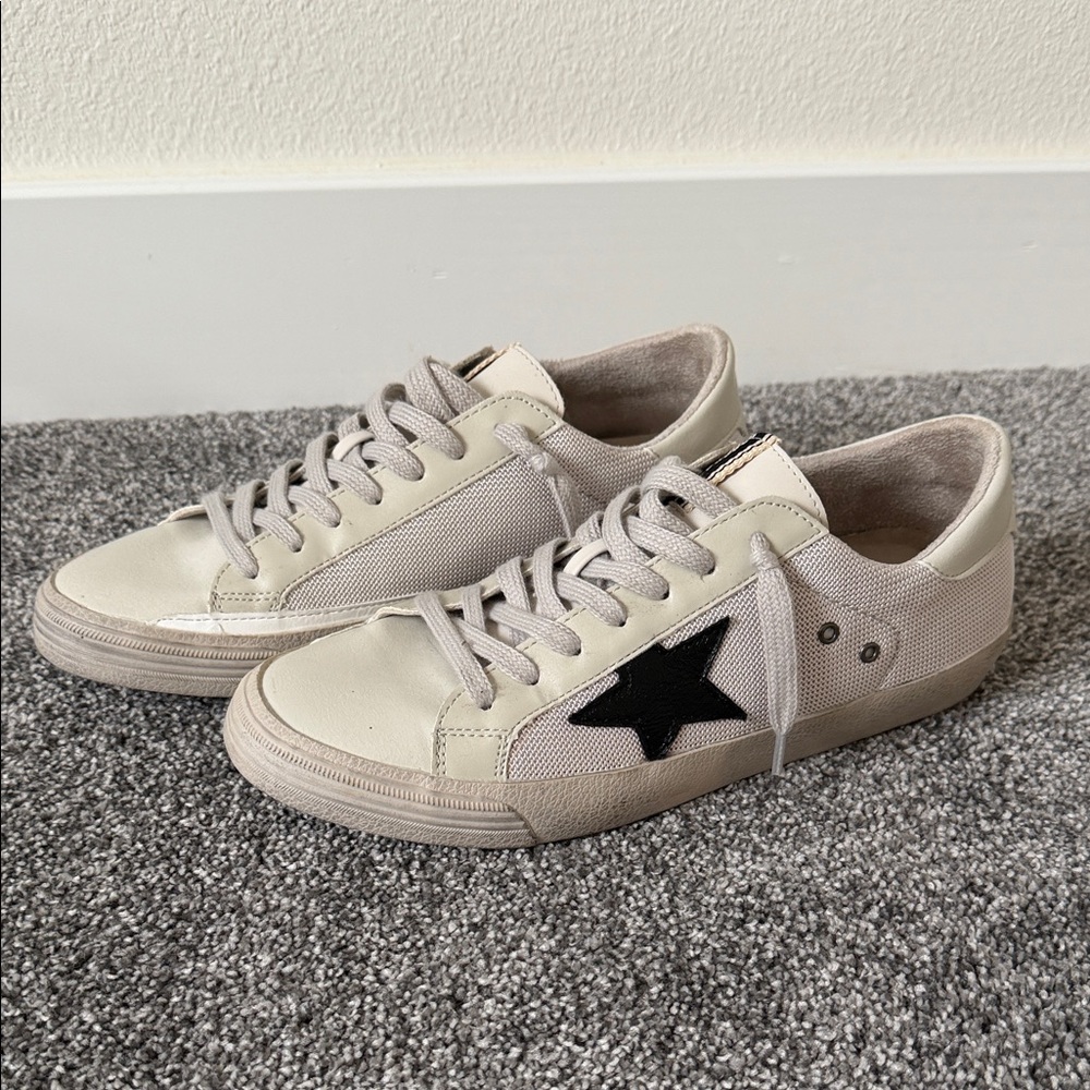 ShuShop Sneakers with Black Star Accent